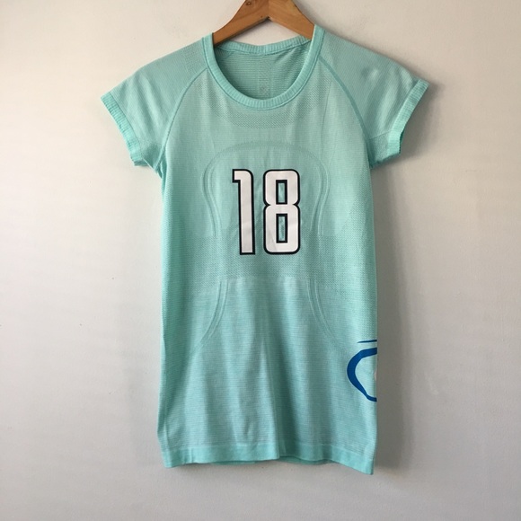 lululemon athletica Tops - Lululemon Swiftly Surfside #18 T Shirt 6